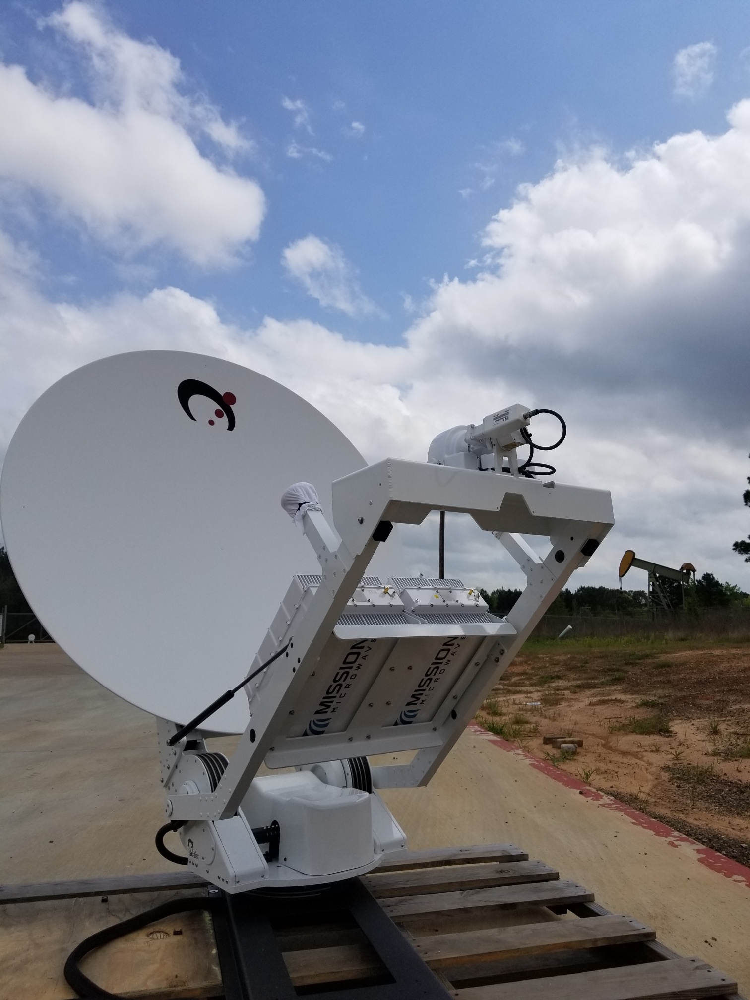 Ku-Band 200 watt Linear MOAB BUC - Image 3